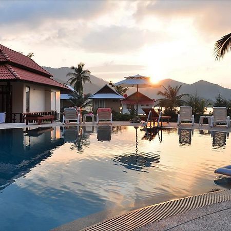 Buritara Resort, Phangan Island โฉลกหลำ ภายนอก รูปภาพ